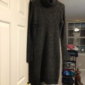 Apt 9 sweater dress to wear with leggings or alone